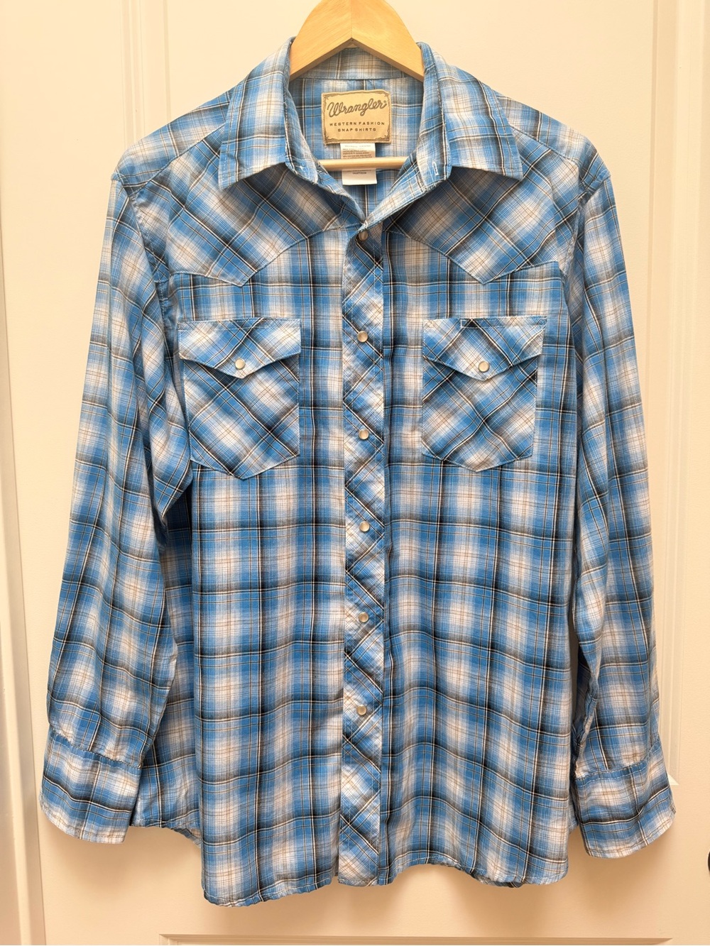 Wrangler Pearl Snap Long Sleeve Western Shirt